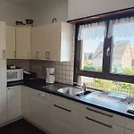 Confortable Avec Terrasse Et Parking A - Fr-1-744-50 Apartamento