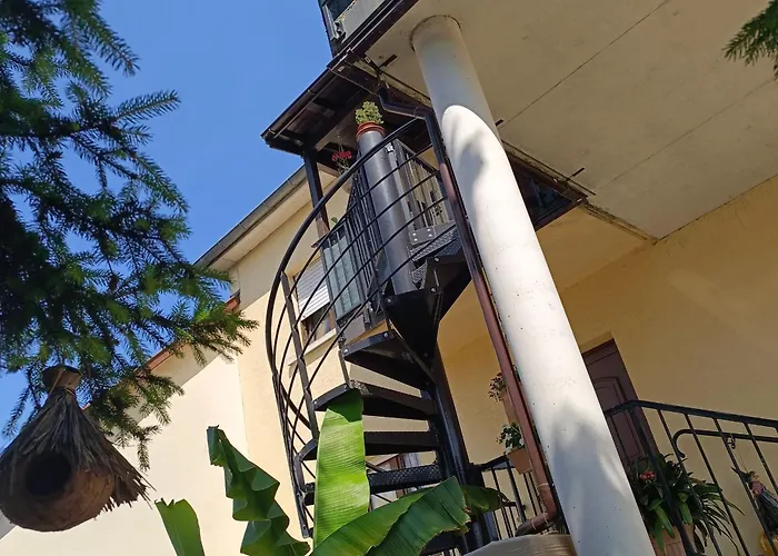 Confortable Avec Terrasse Et Parking A Jebsheim - Fr-1-744-50 Jebsheim