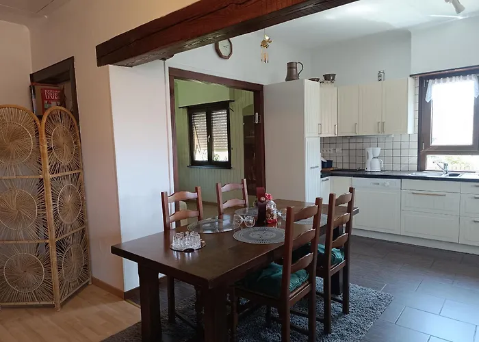 Confortable Avec Terrasse Et Parking A Jebsheim - Fr-1-744-50