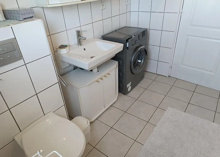 Confortable Avec Terrasse Et Parking A Jebsheim - Fr-1-744-50