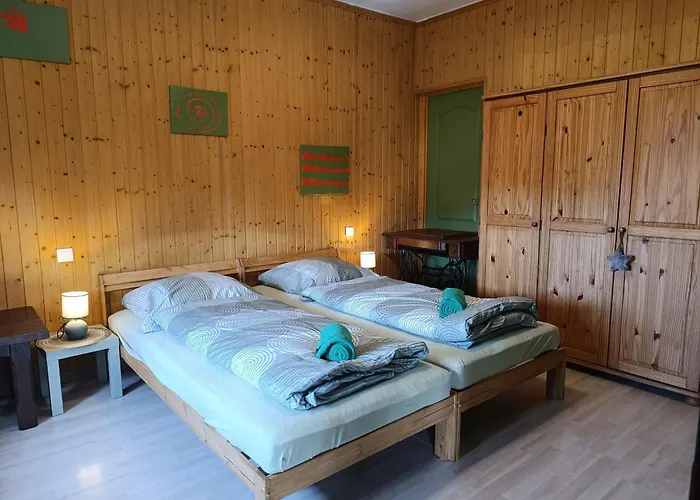 شقة Confortable Avec Terrasse Et Parking A Jebsheim - Fr-1-744-50